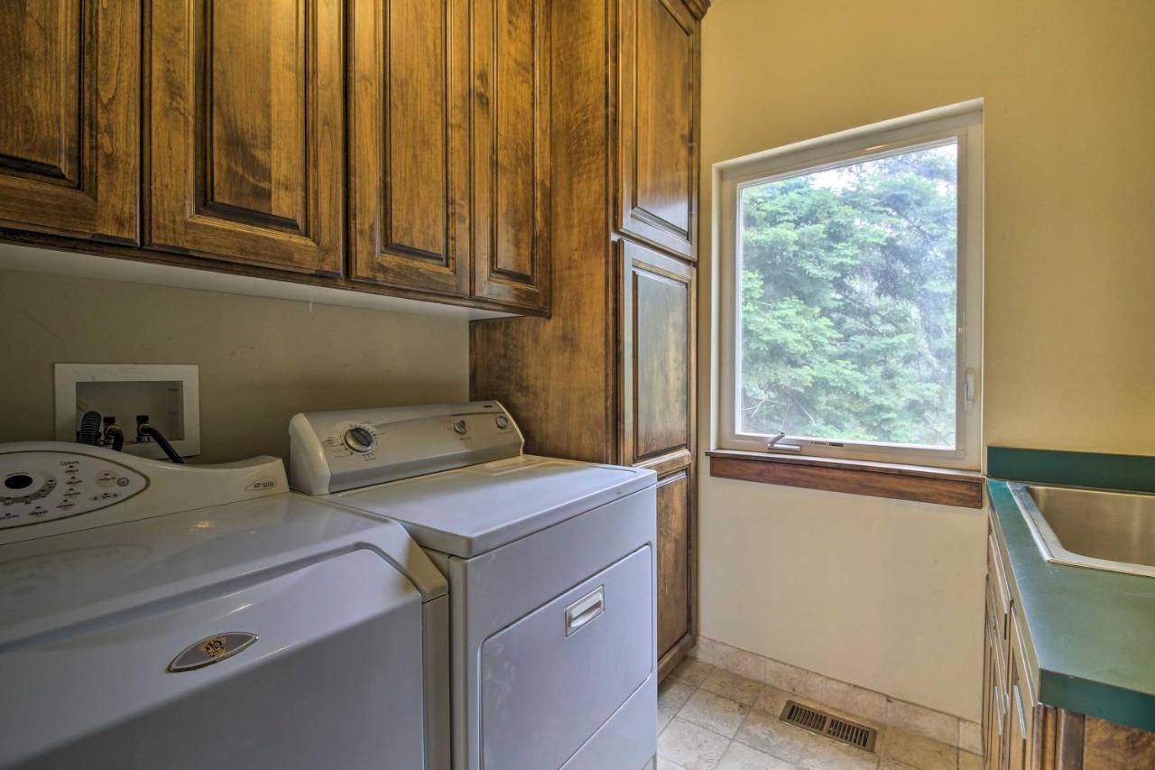 Incredible Lake Arrowhead Home With Views And Decks! Eksteriør bilde